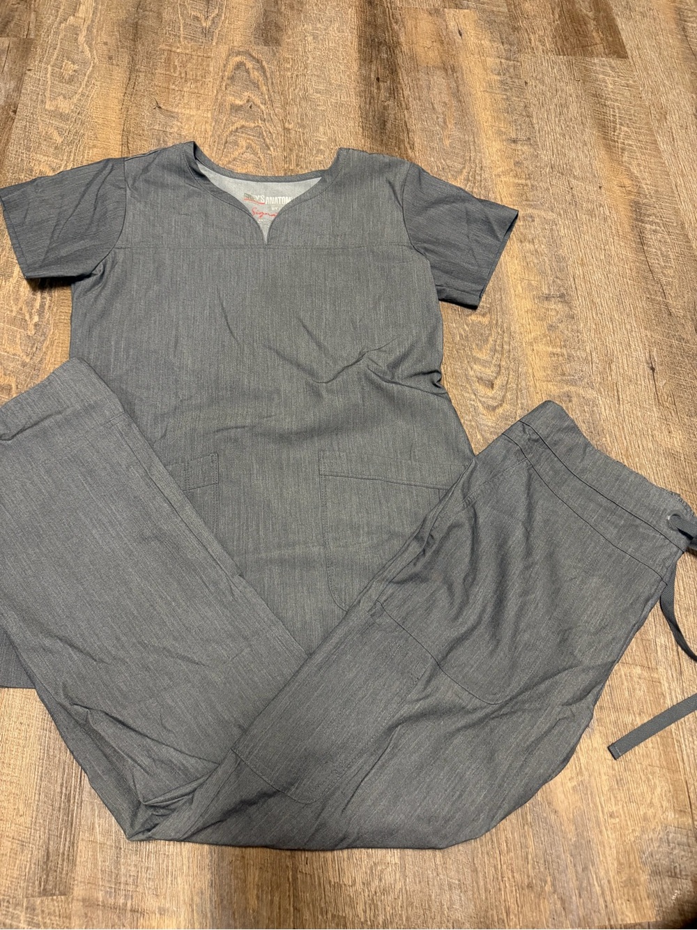 Women’s Greys Anatomy Scrub Set - Comfortable Medical Pants & Top